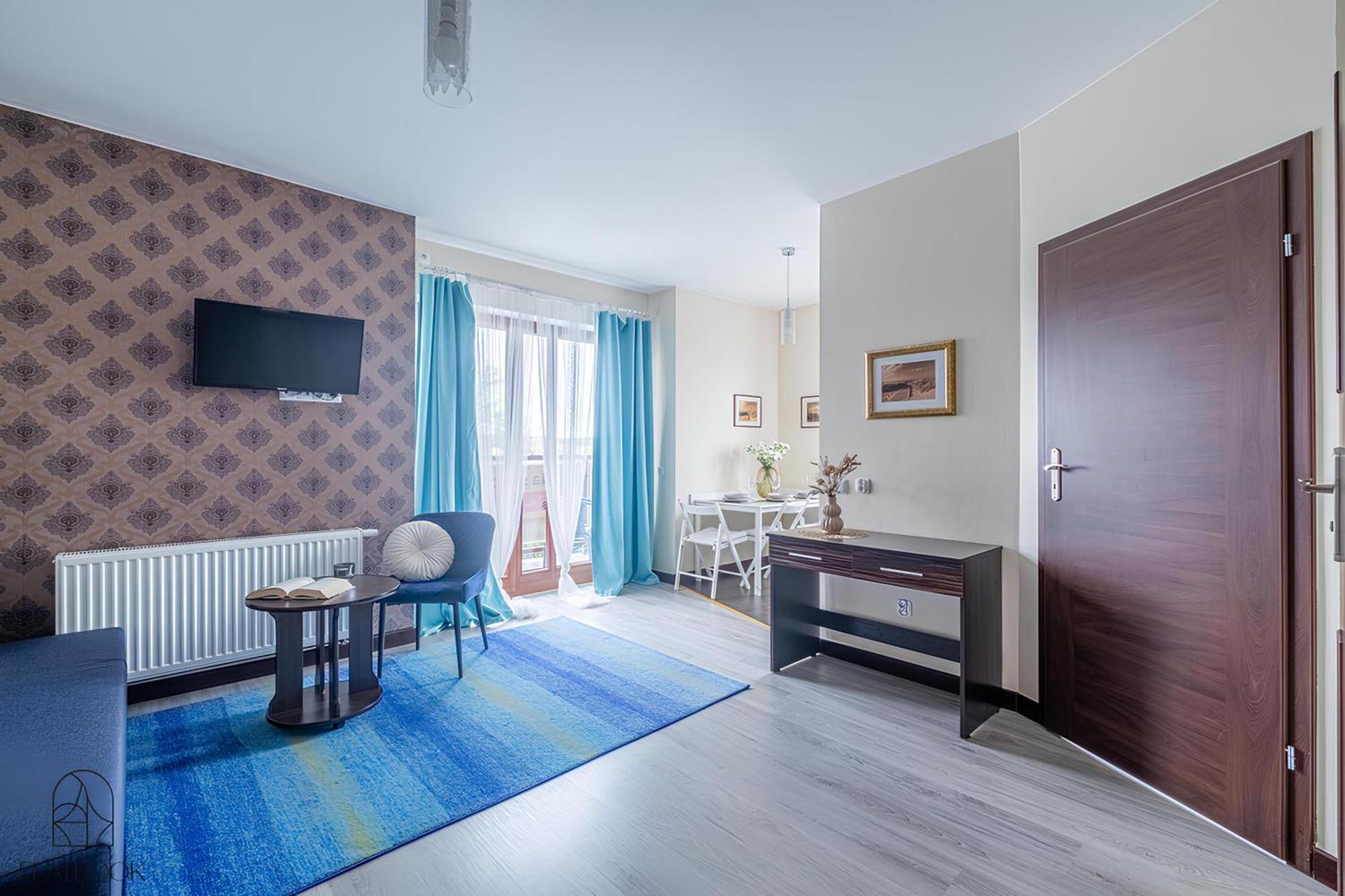 Sztutowo Lazurowy Dwor - Apartamenty Oraz Pokoje Z Basenem I Parkingiem Bagian luar foto